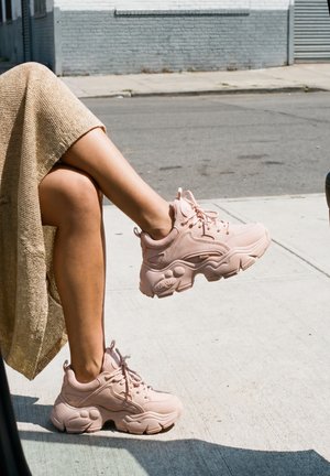 Buffalo, Sneakers basse - rose