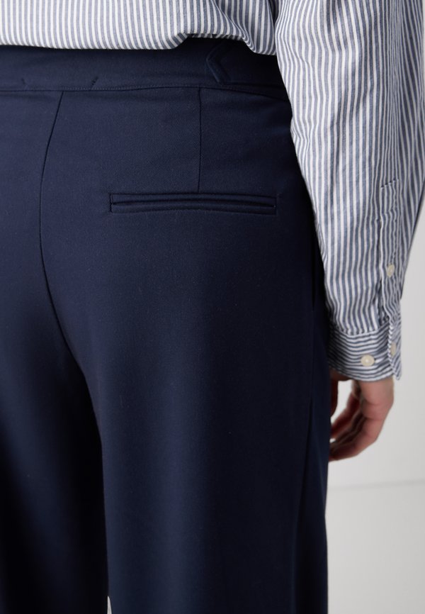 ALTO TROUSERS - Trousers2