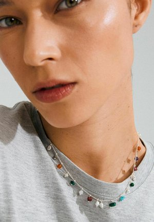 BETWEEN - Necklace - silver-coloured