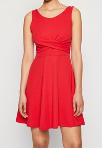WAL G. Robe de soirée - red