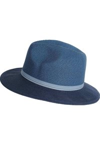 Blå vävd hatt med bred skärm, med ett ljusblått randigt band. Texturen verkar ribbad och designen är enkel och geometrisk.