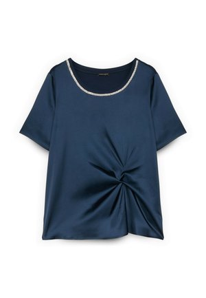 Marineblauw satijnen top met korte mouwen, een gedraaide knoopdetail aan de onderkant en een ronde halslijn versierd met heldere strassstenen.