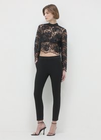 Calliope Chino - ultrablack