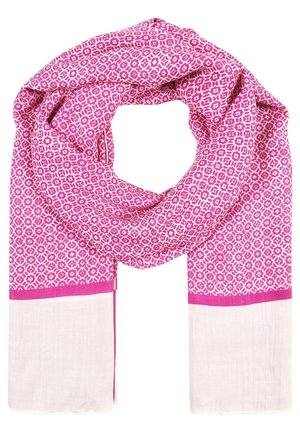 Écharpe rose et blanche avec motif géométrique et extrémités blanches unies, légèrement bouclée pour exposition.