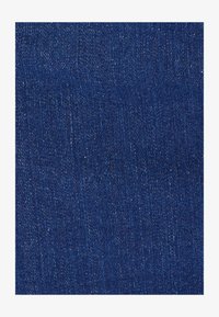 Seleccionado, Dark Denim