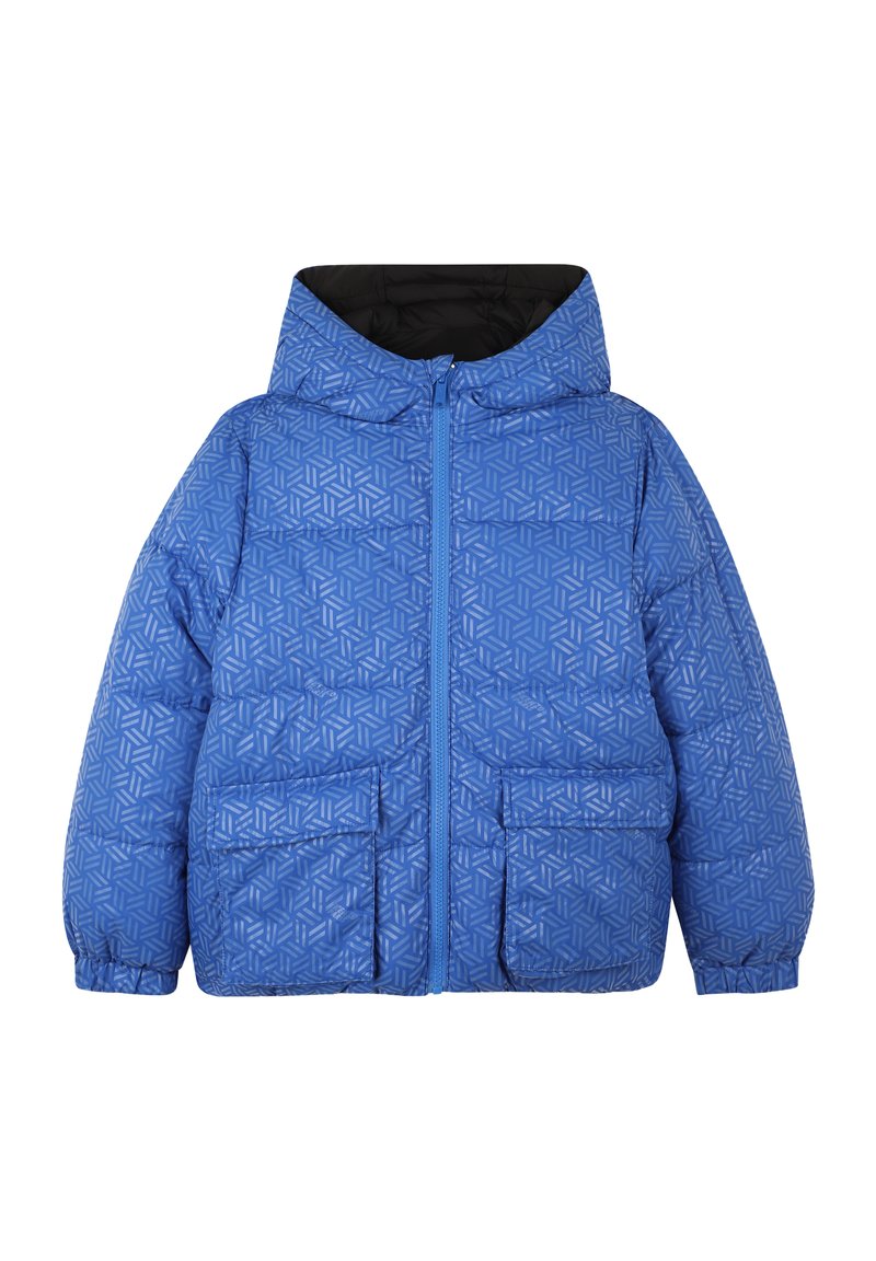 Doudoune bleue avec un motif géométrique, capuche, fermeture éclair à l'avant et deux poches avant ; tissu matelassé et texturé.