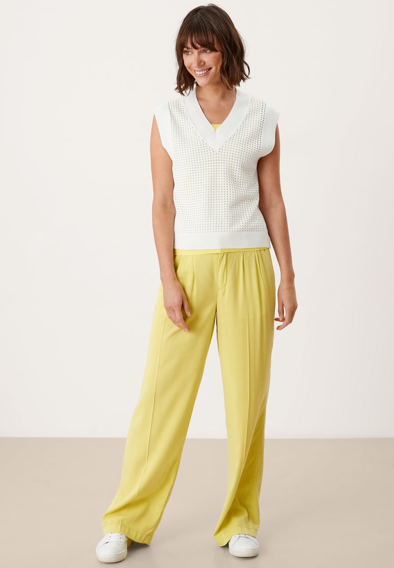 Damen T-Shirts | s.Oliver MIT LOCHMUSTER Top off white/offwhite - NV19097 Damen T-Shirts | s.Oliver MIT LOCHMUSTER Top off white/offwhite - NV19097