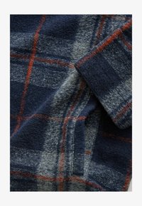 Selected, brown check