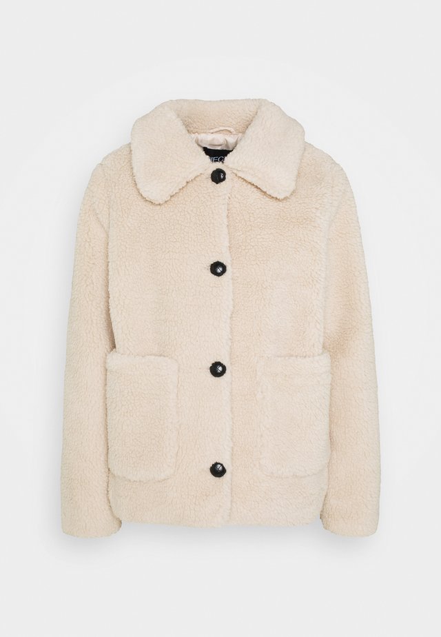 PCSAPPHIRA SHORT JACKET - Vinterjacka - fog