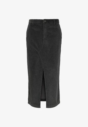 Zwarte corduroy rok met een split aan de voorkant, voorzien van een knoopsluiting en riemlussen. Tot op de knie met een verticale ribbeltextuur.