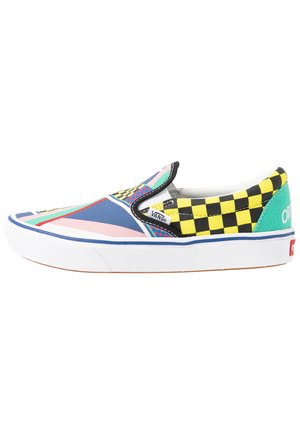 COMFYCUSH - Loaferit/pistokkaat - multicolor/gumdrop green/true white