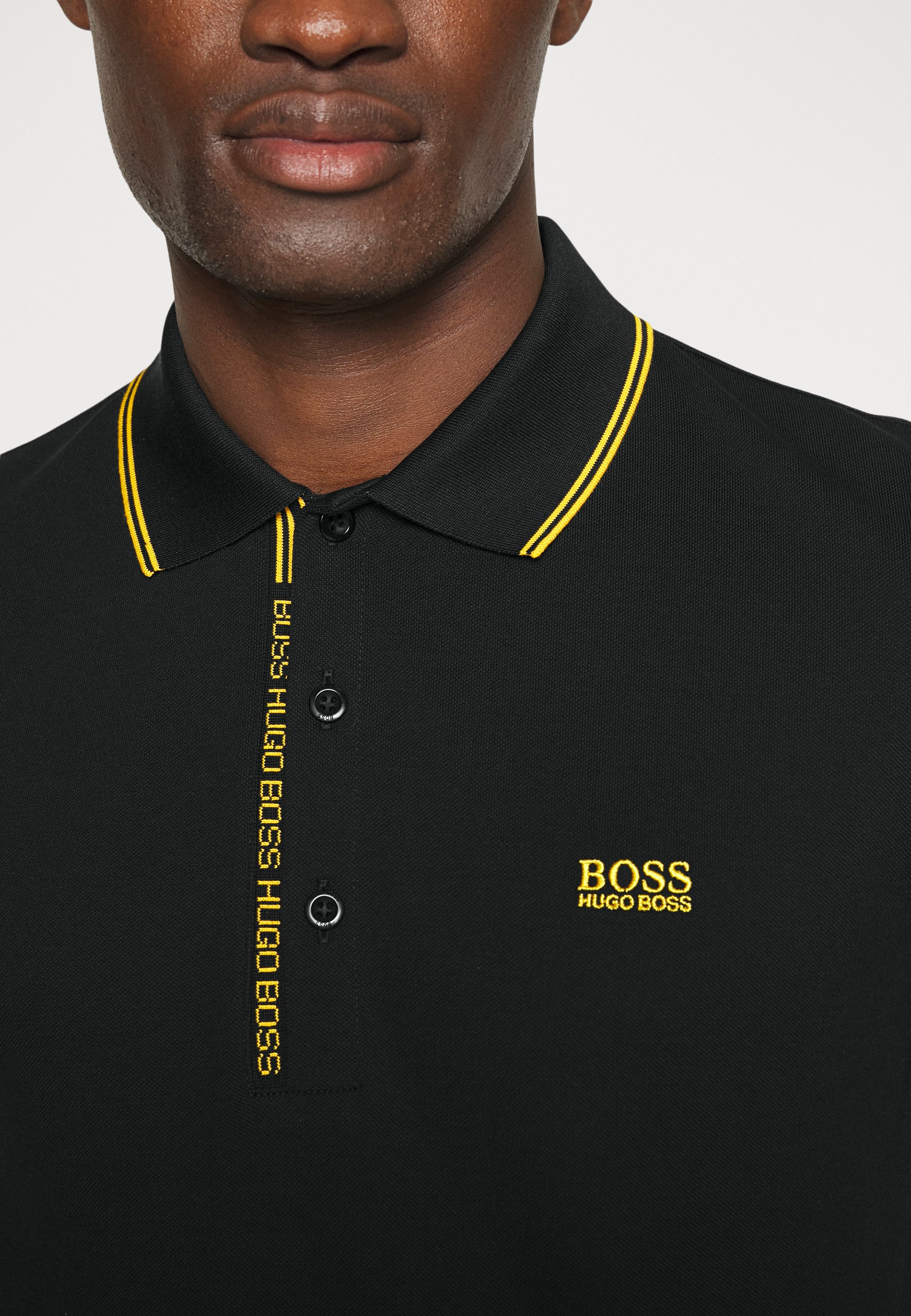 Mejores Marcas Españolas de Ropa Deportiva – Montaña, Running, Yoga