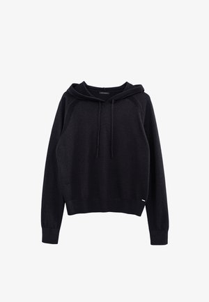 Zwarte gebreide hoodie met lange mouwen, verstelbare capuchon en ribgebreide manchetten en onderkant, weergegeven op een witte achtergrond.