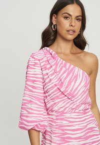 TUSSAH CIARA MINI  - Dnevna obleka - pink zebra