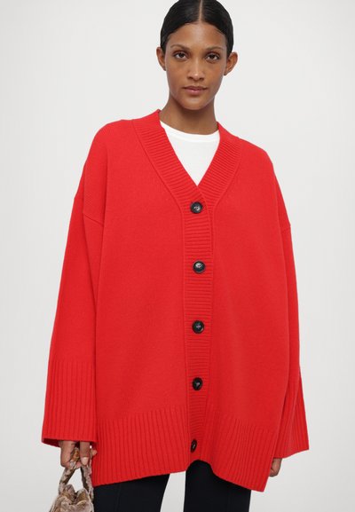 STAND STUDIO OVERSIZED CARDIGAN - Casaco de malha - raspberry red