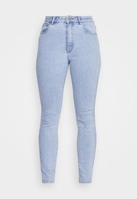 Vaaleansiniset korkeavyötäröiset slim fit -farkut, jotka on valmistettu denimistä. Niissä on viisi taskua, vetoketjusuljenta ja hieman haalistunut pinta.
