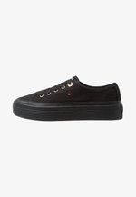 Corporate flatform sneaker fw0fw02456 black 990 Clearance