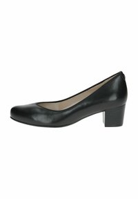 Scarpa pump nera in pelle con tacco basso, punta arrotondata e texture liscia; presenta una leggera curva sul collo del piede e una soletta imbottita.
