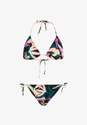 Bikinikomplekt, millel on kolmnurkne ülaosa ja paelaga külgedel lõikega püksikud. Mustal taustal mitmevärviline lehemuster. Materjal on sile ja veniv kangas.