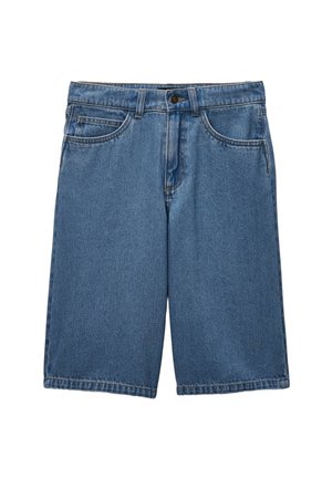 Shorts en denim dans un bleu moyen avec une coupe droite. Comprend cinq poches, une fermeture à bouton et des coutures contrastées.