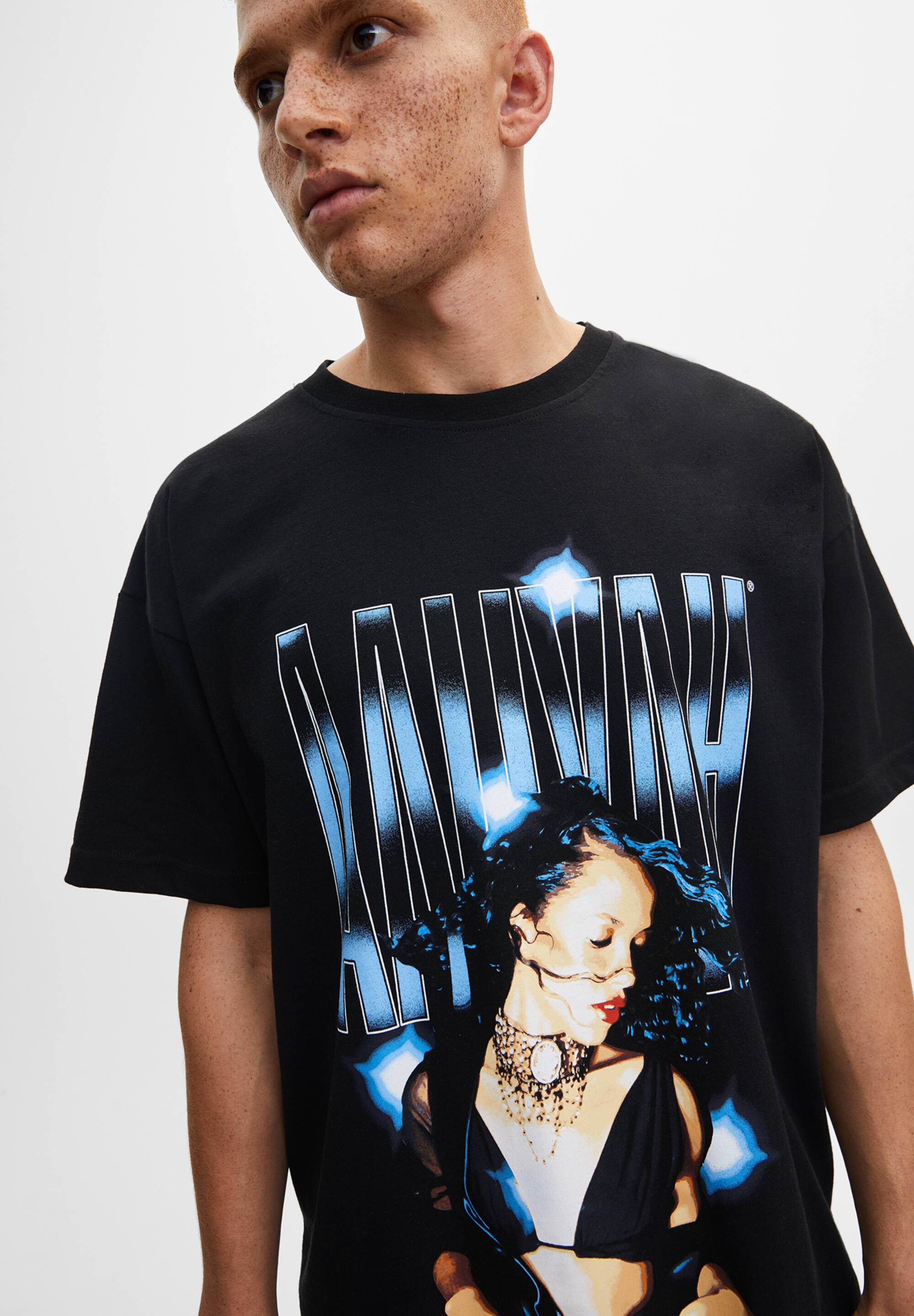pull and bear aaliyah t shirt