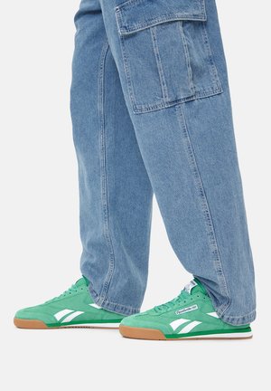 - Obuwie do biegania Turystyka