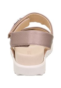 Helle rosa synthetische Sandale mit zwei verstellbaren Riemen, gepolstertem Fußbett und weißer Gummisohle. Mit einem schlichten Design und dezentem Nähen.