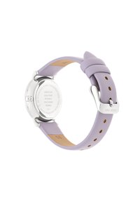 Runde Uhr mit einem Gehäuseboden aus Edelstahl, hell-lila Lederarmband und silberner Hardware; mit sichtbaren Nähten und verstellbaren Löchern.