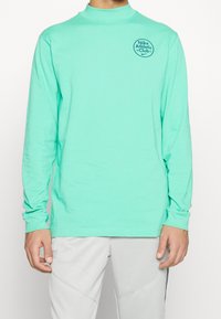 Nike Sportswear Long sleeved top - light green