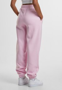Urban Classics FLUFFY - Joggebukse - softpink
