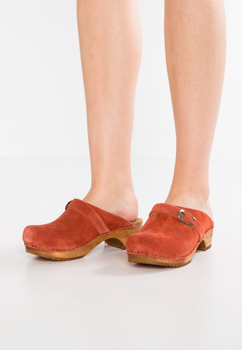 Sanita HEDI OPEN Clogs burned orange/orange Zalando.se