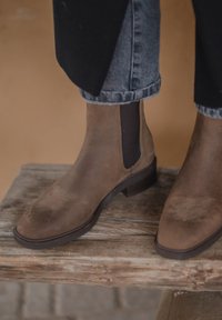 BALAGAN ARAVA - Botines - brown