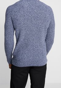 Pier One Stickad tröja - mottled blue