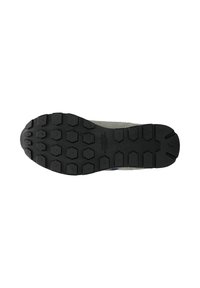 Suola di sneakers grigia con battistrada in gomma nera caratterizzato da motivi esagonali per una maggiore aderenza. Punta rinforzata e dettagli del logo distintivi.