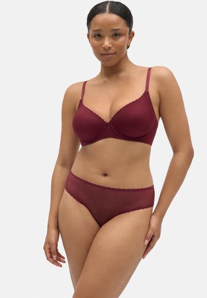 Braguitas - bordeaux