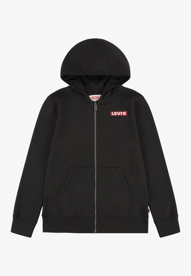 Sweat à capuche noir zippé avec poches avant, capuche, et logo rouge Levi's sur la poitrine et à l'intérieur du col.