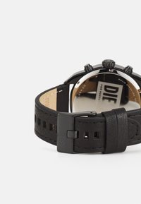 Diesel SPIKED - Chronografinis laikrodis - black