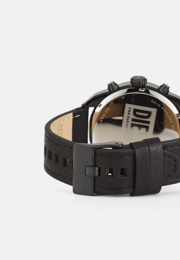 SPIKED - Chronograph watch3