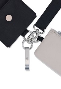 Johnny Urban JUNO - Mobiltaske - black