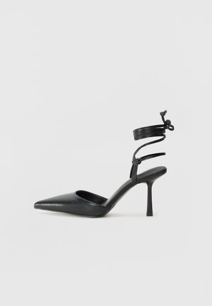 Decolleté - black