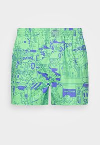 Pantaloni scurți verzi cu modele în stil desenat, având diferite personaje și designuri haioase. Talie elastică cu branding "LOUSYLVIN".