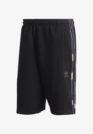 Schwarze sportliche Shorts aus weichem Material, mit seitlichen Taschen und dekorativen Streifen in Blau und Grün an den Seiten. Adidas-Logo vorhanden.