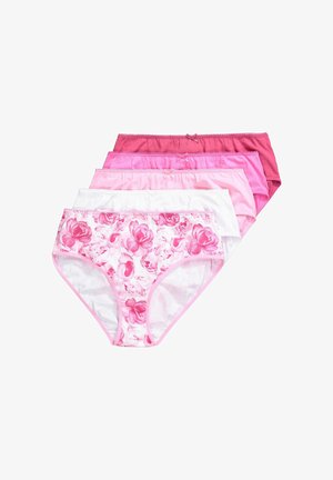 Pět dámských bavlněných kalhotek ve stohu, z nichž každé jsou v jednobarevných odstínech červené, tmavě růžové, světle růžové, bílé a jedna s růžovým květinovým potiskem.