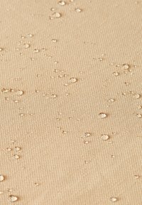 Unselected, Sand