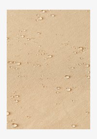 Unselected, Sand