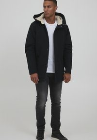 Thumbnail Image 2