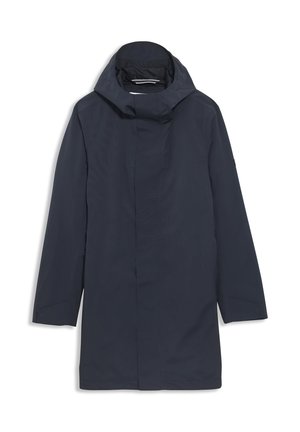 Manteau imperméable bleu marine avec un col haut et une capuche ajustable. Il dispose de manches longues, d'une coupe droite et d'un design minimaliste.
