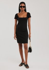 Vestido de tubo - schwarz