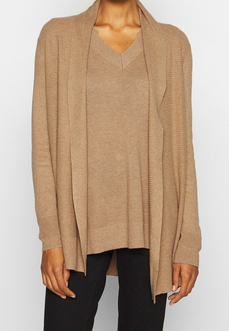 GAP Cardigan - camel