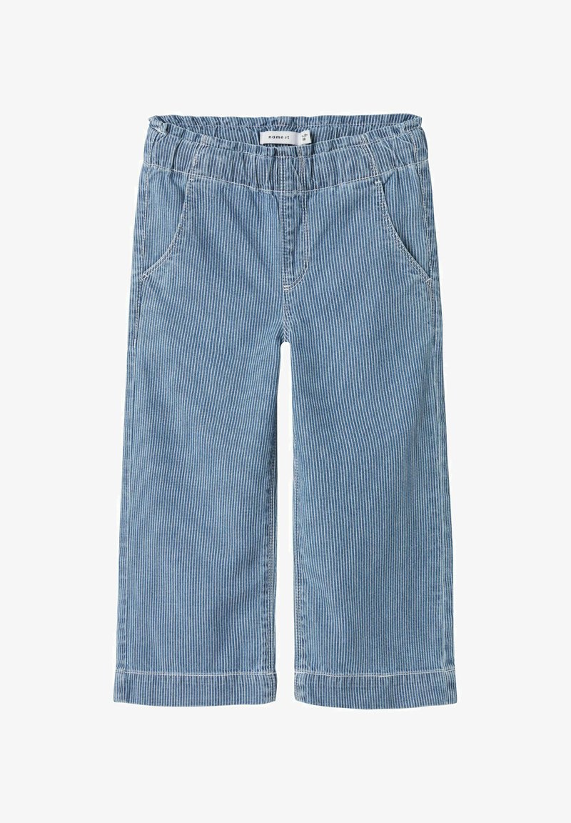 Siniset ja valkoiset raidalliset lyhyet housut, joissa on joustava vyötärö, kaksi sivutaskua ja suoralahkeinen muotoilu. Stretch-puuvillamateriaali.